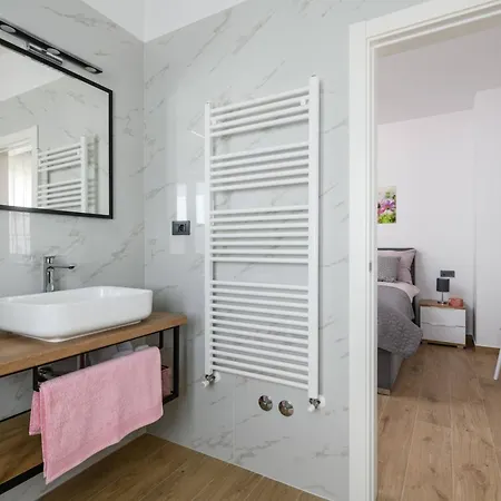 Tatil Evi Grande- Klimatisiert Und Mit Pool In By Interhome Juršići