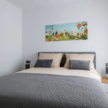 Tatil Evi Grande- Klimatisiert Und Mit Pool In By Interhome