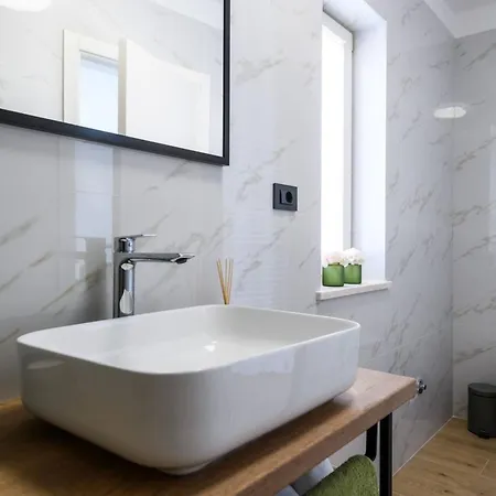 Tatil Evi Grande- Klimatisiert Und Mit Pool In By Interhome